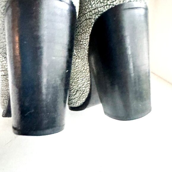 Rag & Bone Newbury Crackled Leather Classic Back Zip Booties 40 - Picture 7 of 10